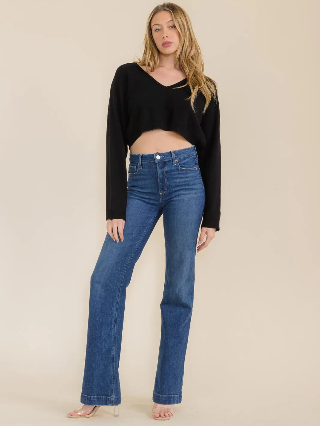WOMEN'S LONG SLEEVE V-NECK KNIT CROP TOP
