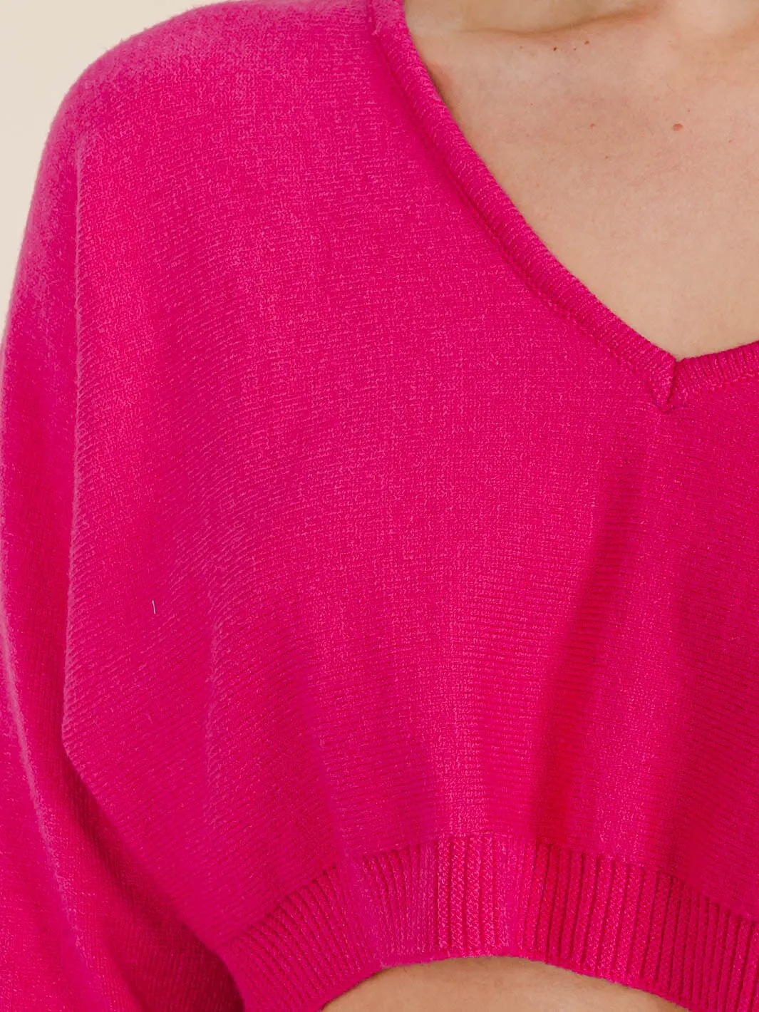 WOMEN'S LONG SLEEVE V-NECK KNIT CROP TOP