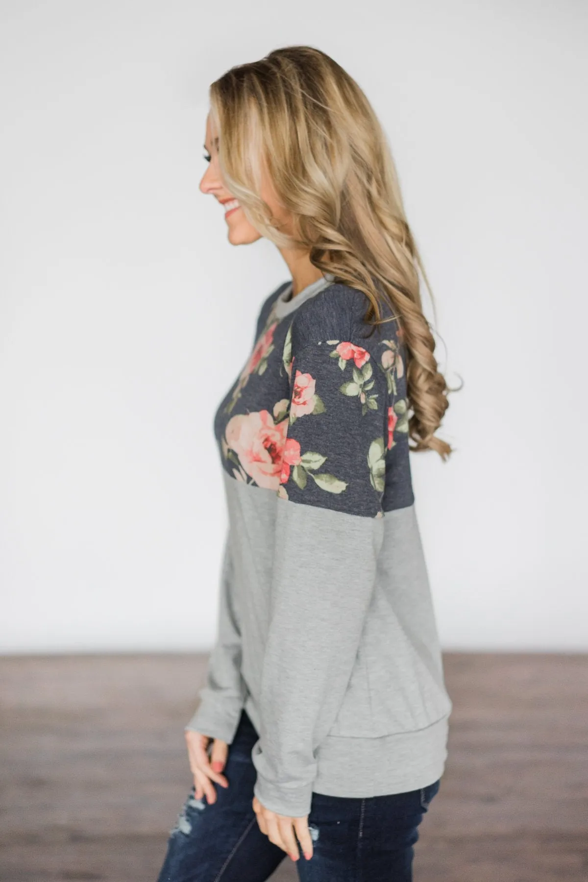 Your Basic Floral Crew Neck~ Navy